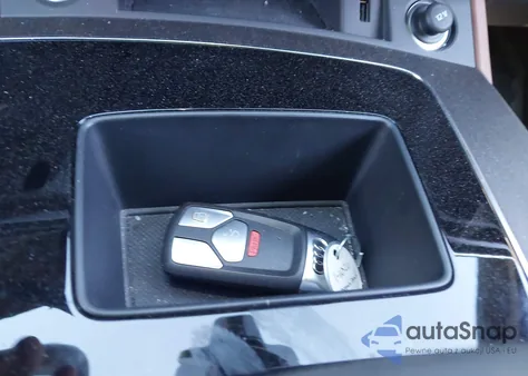 2025 Audi Q5 Premium Plus 45 Tfsi S Line Quattro S Tronic z USA, uszkodzony, nr VIN WA1EAAFY7S2051146